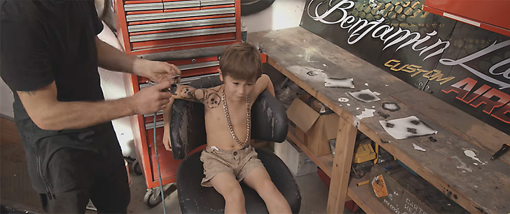 Такого еще точно ты не видел: тату-салон для детей