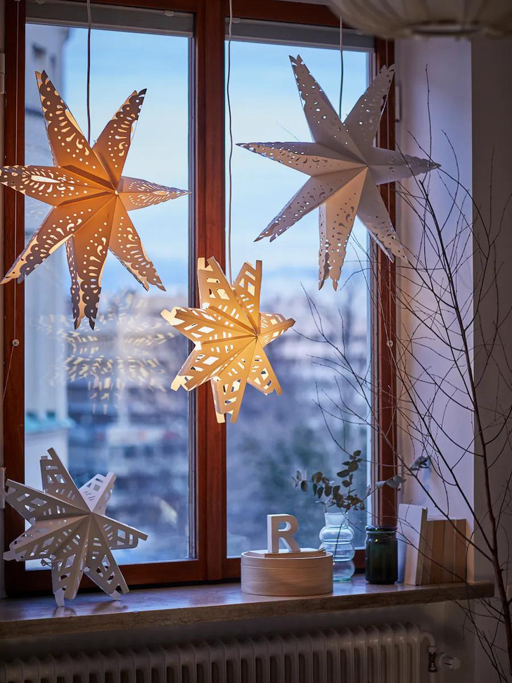 Как украсить окна к Новому году