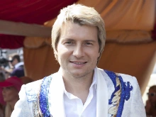 Николай Басков интригует