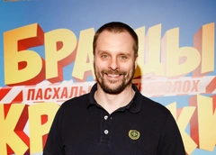 Почему Александр Носик избегает Крайнову, скрывает вторую жену и прячет больную маму от отчима