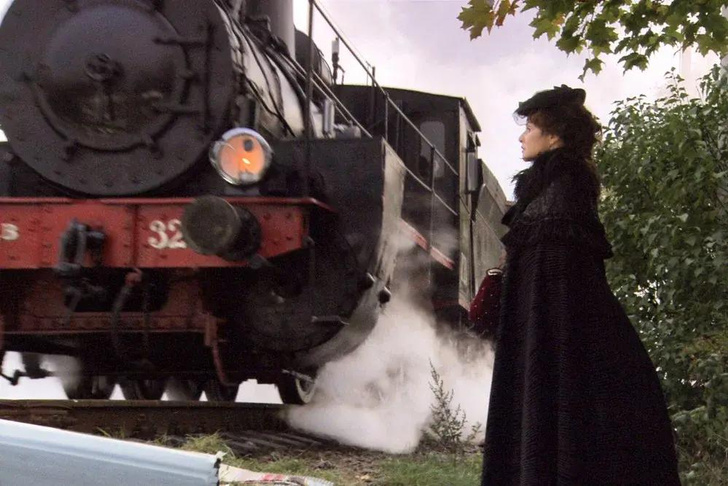 Почему Толстой не имел права бросать Анну Каренину под поезд