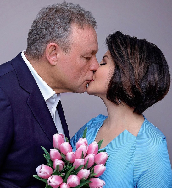 Официально: Виктория Ворожбит поделилась фото со свадьбы с Сергеем Жигуновым