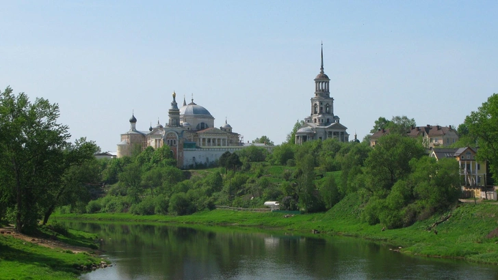 Торжок. Комплекс Борисоглебского монастыря, 2014. | Источник: wikipedia.org