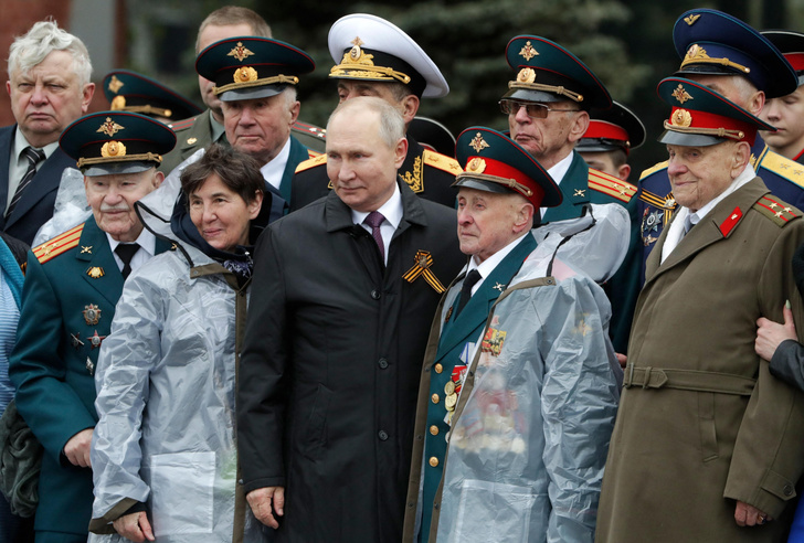 В Москве прошел парад в честь 76-летия Победы