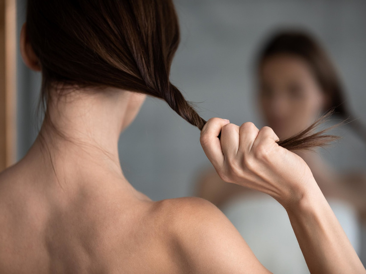 Ломаются и редеют: как сохранить густоту волос после 40 лет — 6 секретов, о которых вы не знали