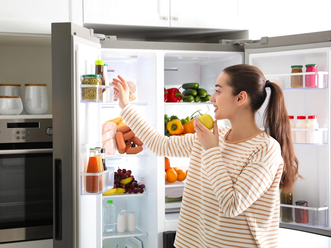 10 продуктов, которые нельзя хранить в холодильнике | marieclaire.ru