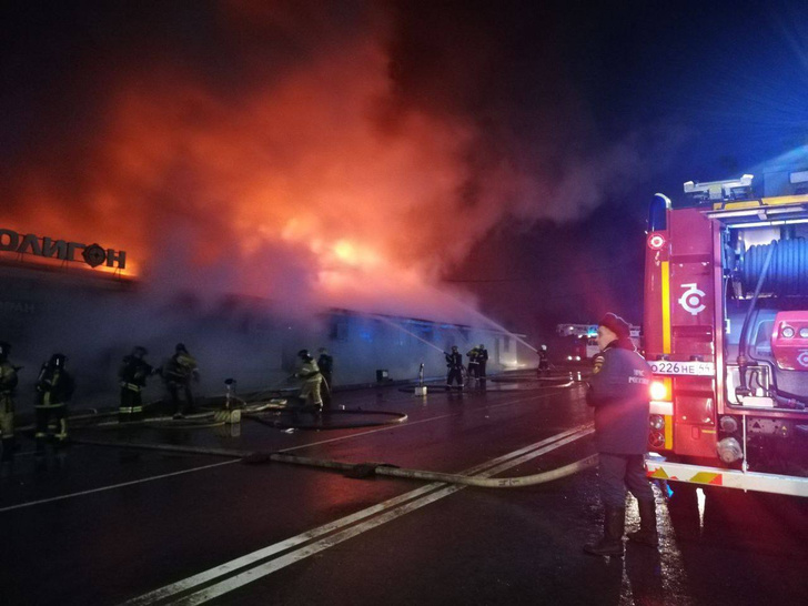 Пожар в костромском развлекательном центре «Полигон» унес жизни 15 человек