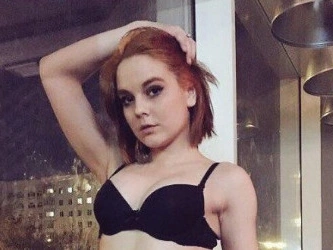 Воспитательница, издевавшаяся над детьми из приюта, зарабатывала стриптизом
