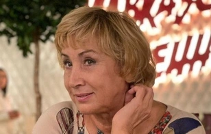 «Живу как хочу»: 66-летняя экс-жена Шаляпина не постеснялась показать фигуру в пляжном наряде