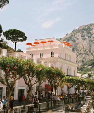 Жизнь в розовом цвете: обновленный отель Il Capri на Капри
