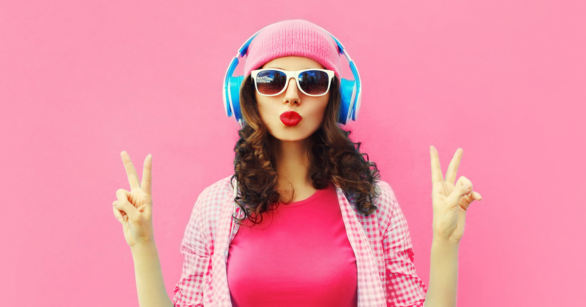 Лучшая версия себя: 5 классных подкастов по саморазвитию | ELLEGIRL