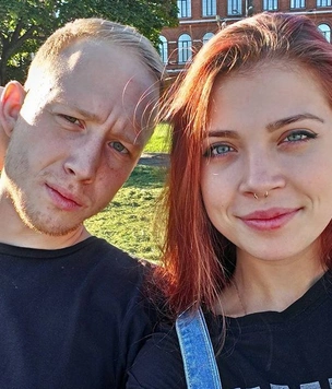 Полиция разыскивает российскую актрису фильмов для взрослых. Она сняла видео на священном вулкане в Бали