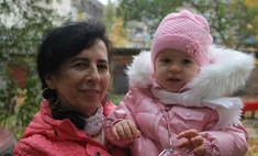 Дочь москвички, родившей в 60 лет, попросила у Деда Мороза, чтобы папа снова мог ходить