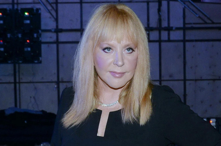 Расстегнула рубашку и помолодела на 20 лет: Алла Пугачева удивила поклонников новым видео