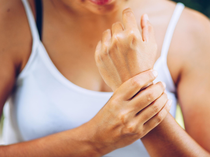 Фото №1 - Советы остеопата: почему немеют кисти рук, и как с этим бороться