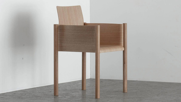 Братья Буруллеки разработали стул для японского бренда