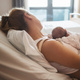 Что происходит с мамой в первые 24 часа после родов