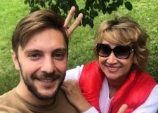 Лариса Копенкина пропустила триумф сына на подиуме