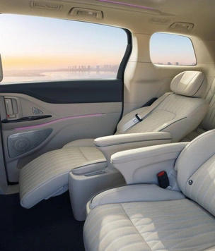 В России начали продавать электрический минивэн Voyah Dream EV