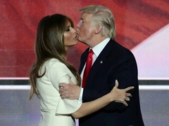 На 15-м году брака Дональд и Мелания Трамп спят на разных этажах