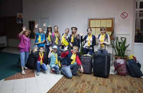 Участники хора направляются в Крым