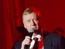 Ковид, отравление или ВИЧ? Почему Анатолий Чубайс оказался при смерти