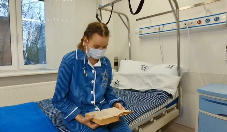 В Петербурге хирурги спасли 16-летнюю девочку, пересадив ей печень — такую операцию в городе провели впервые