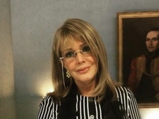 Елена Проклова рассказала, содержит ли бывшего мужа