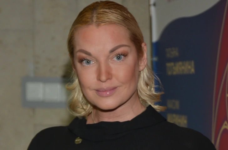 Что за изящная газель?! Волочкова показала, как танцевала 25 лет назад