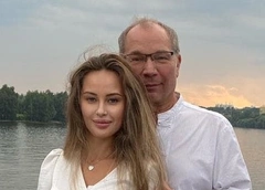 Пианист Юрий Розум ответил на слухи о романе с девушкой сына Наташи Королевой
