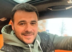«Жены не совсем довольные»: Эмин отдохнул с двумя бывшими в Дубае