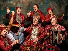 «Бурановские бабушки» устроили гламурную фотосессию