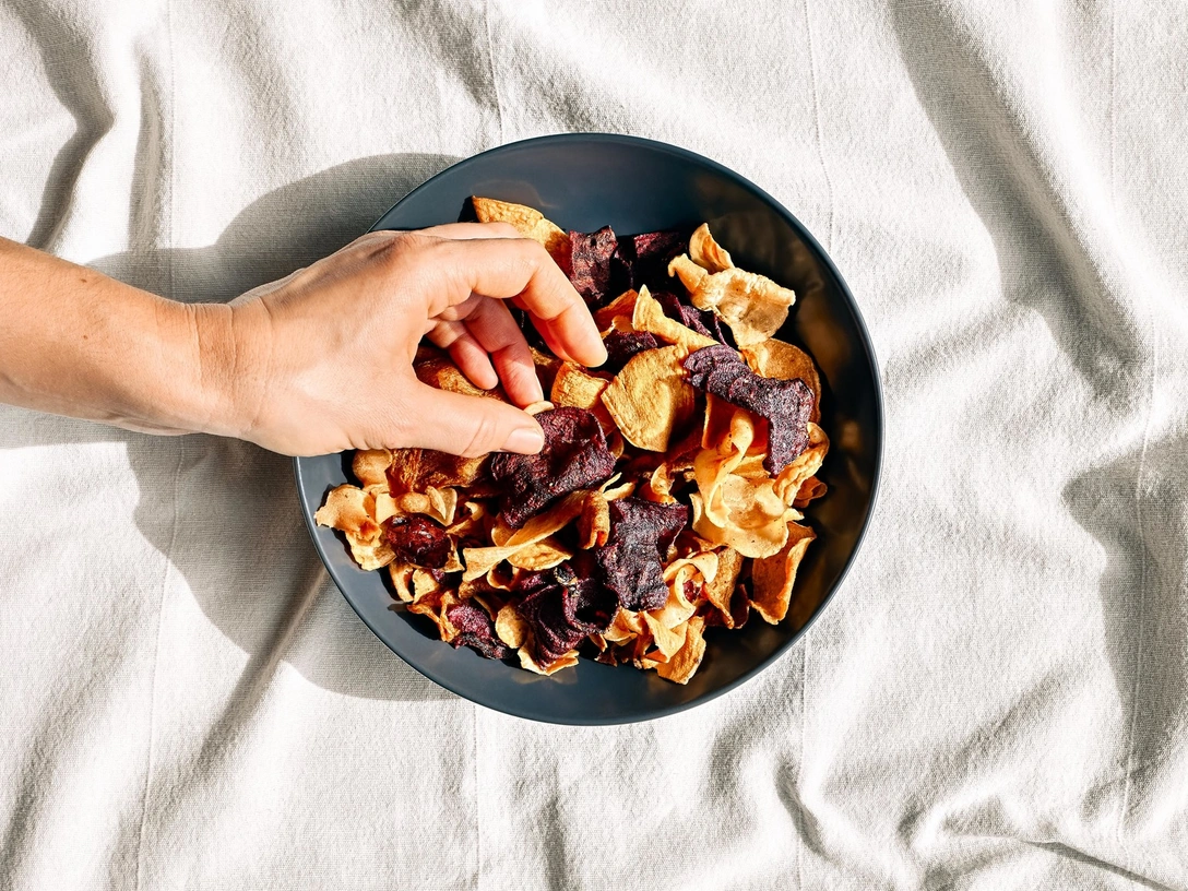 5 «полезных» овощей, из-за которых вы толстеете (и не замечаете этого) | marieclaire.ru