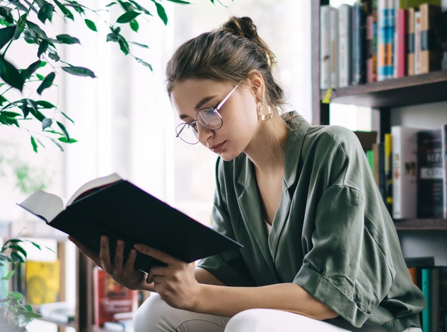 Домашняя библиотека: 5 книг, которые изменят ваше мышление
