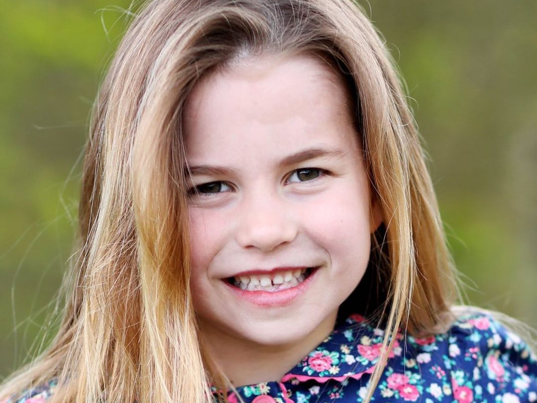 Принцесса Шарлотта Кембриджская: шестой год в фотографиях | marieclaire.ru