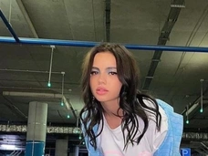 Валя Карна.val хочет заменить Ксению Бородину на «ДОМе-2»: «Мне бы подошло сидеть на лобном месте»