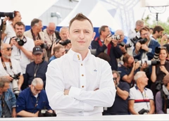 Посвятил «Дожди-пистолеты» изменившей девушке, скрывал свадьбу. Все, что касается Ромы Зверя