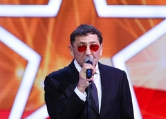 Что стало причиной разборки Лепса и петербуржца — видео из бара