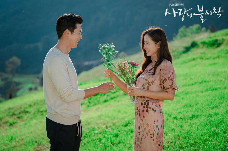 Фото №2 - Dispatch ошибся? Хён Бин и Сон Е Джин из «Аварийной посадки любви» могли встречаться уже с 2018 года!