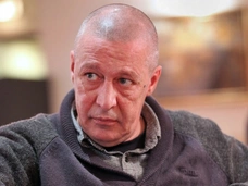 Новое дело Ефремова: лжесвидетель заявил, что не получал денег, а актер ждет встречи с женой