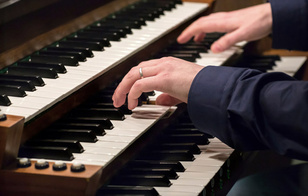 Органичная музыка: 7 мест в Петербурге, где звучит орган