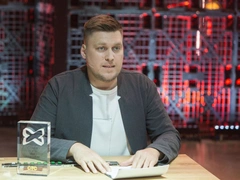 У отца Незлобина отбирают квартиру в Сочи