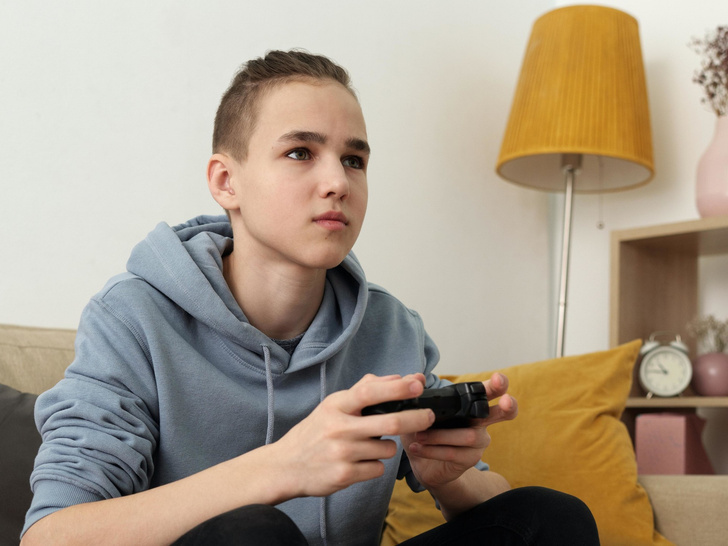 Больше часа в день: ученые доказали, что видеоигры полезны для интеллекта детей