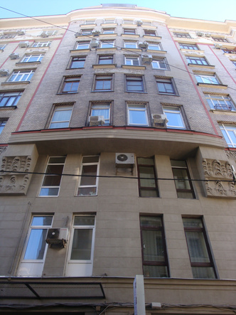 Как выглядят квартиры в первом небоскребе Москвы — Доме Нирнзее