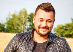 «Жуков, будь здоров!»: звезды и поклонники запустили флешмоб в поддержку госпитализированного певца