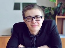 На 10 лет назад унесите меня года. Самые первые фото Крида, Бузовой и других звезд ВКонтакте
