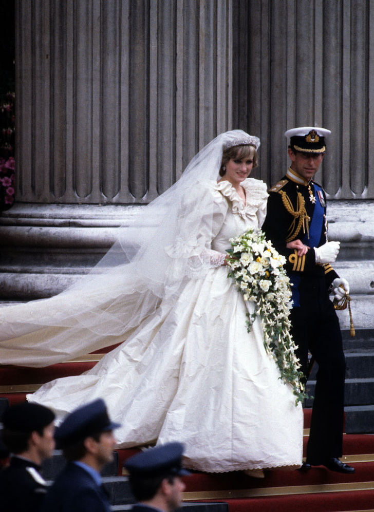 7 самых дорогих королевских свадебных платьев