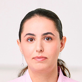 Суна Исакова