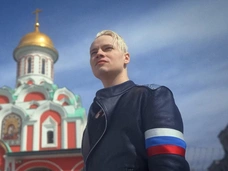 Обойдет по популярности «Я русский»? SHAMAN спел новый хит на Красной площади
