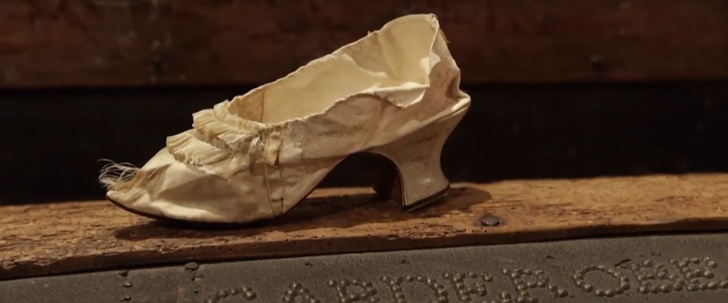34-й размер, каблук 5 см: как выглядит туфелька Марии-Антуанетты